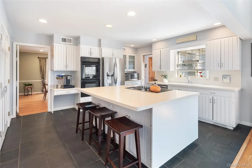 230 Ridgecrest Road Briarcliff Manor NY 10510