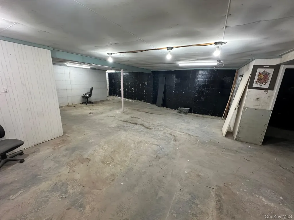 201 Sunrise Highway Lynbrook NY 11563