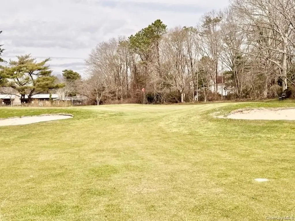 155 Golf Lane Medford NY 11763