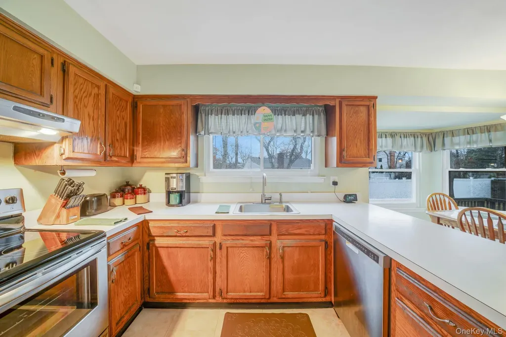 427 Bicycle Path Port Jefferson NY 11776