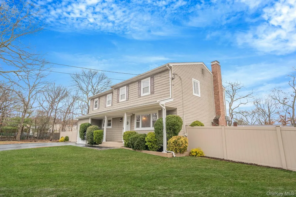 427 Bicycle Path Port Jefferson NY 11776