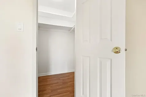 508 Central Park Avenue Scarsdale NY 10583