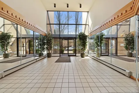 508 Central Park Avenue Scarsdale NY 10583