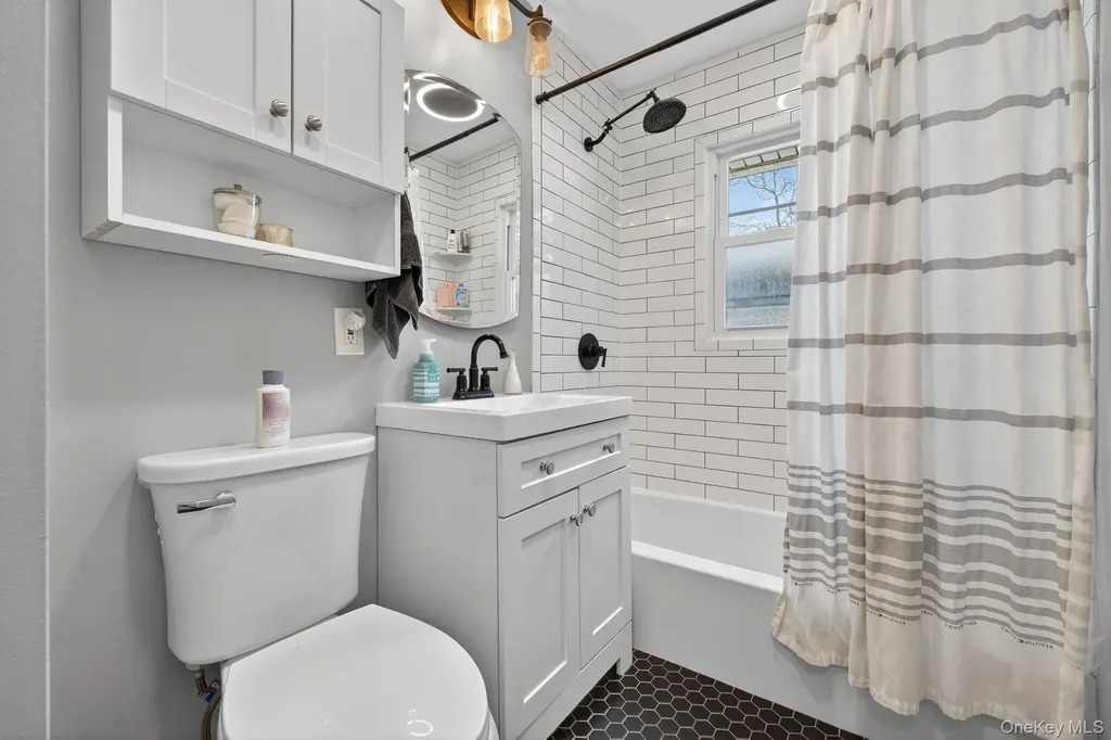49 Maple Drive Deer Park NY 11729