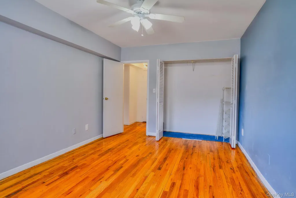 20 Daley Place Lynbrook NY 11563