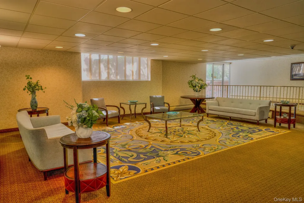 20 Daley Place Lynbrook NY 11563