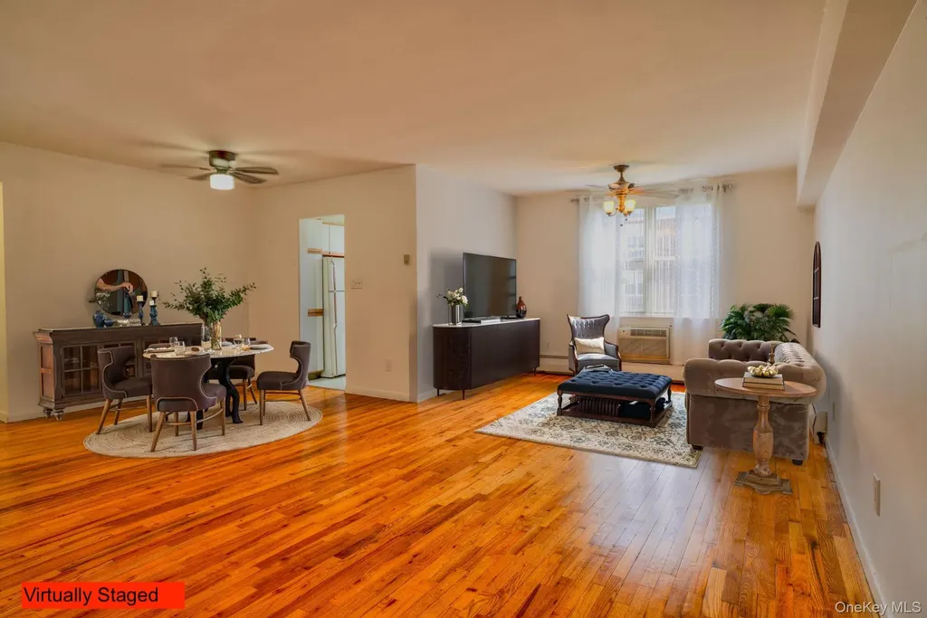 20 Daley Place Lynbrook NY 11563