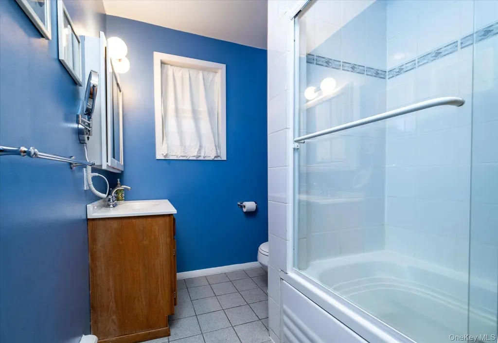 3305 4th Street Oceanside NY 11572