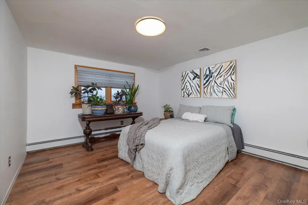 3305 4th Street Oceanside NY 11572