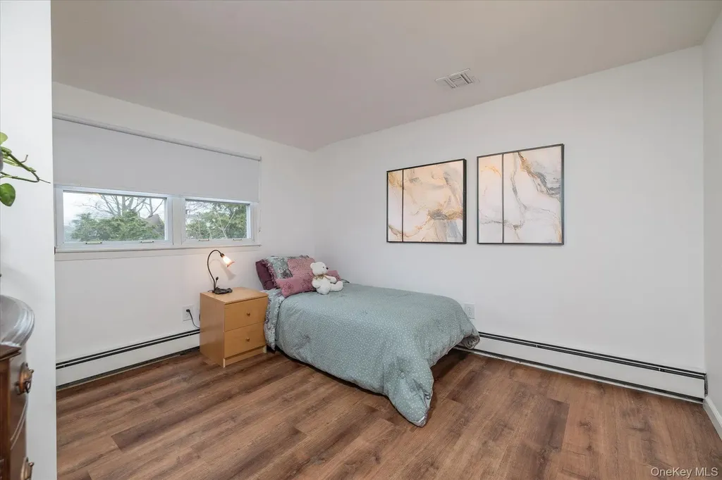 3305 4th Street Oceanside NY 11572