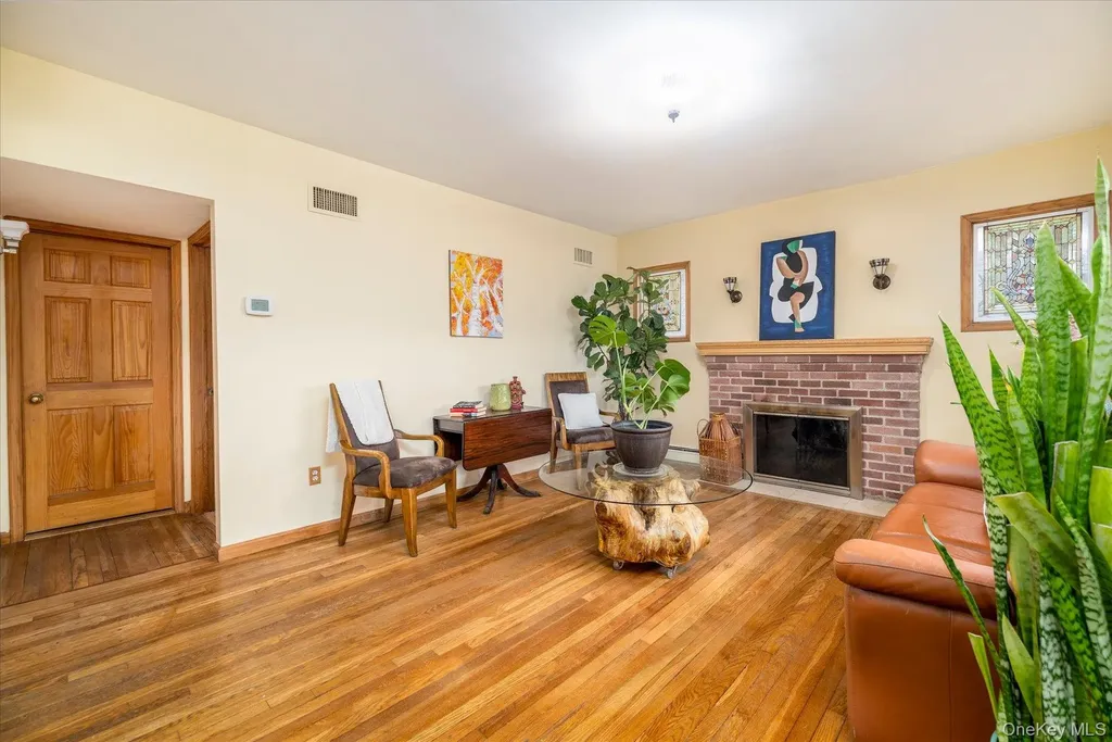 3305 4th Street Oceanside NY 11572