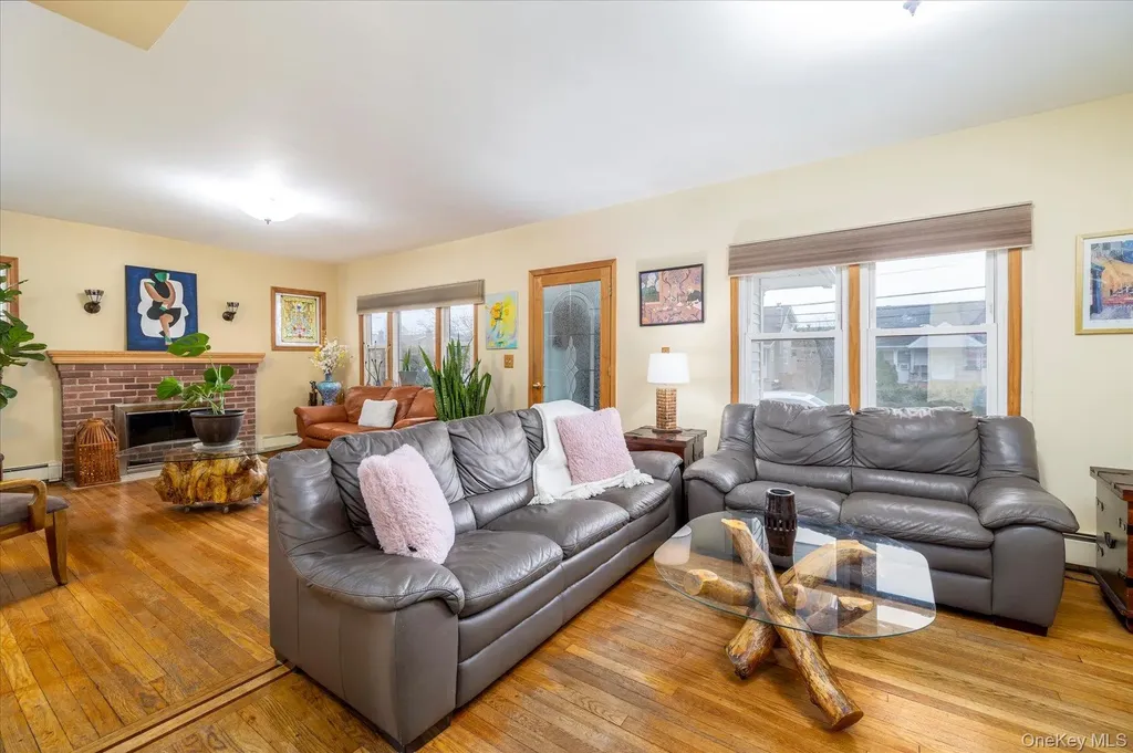 3305 4th Street Oceanside NY 11572