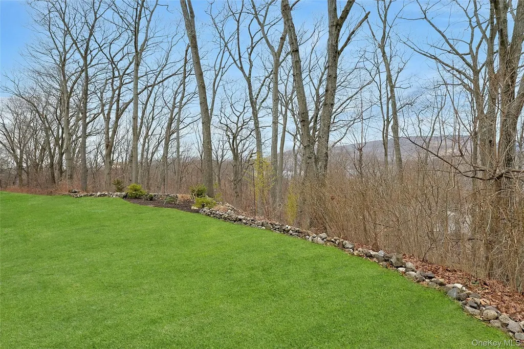 614 Viewpoint Terrace Peekskill NY 10566