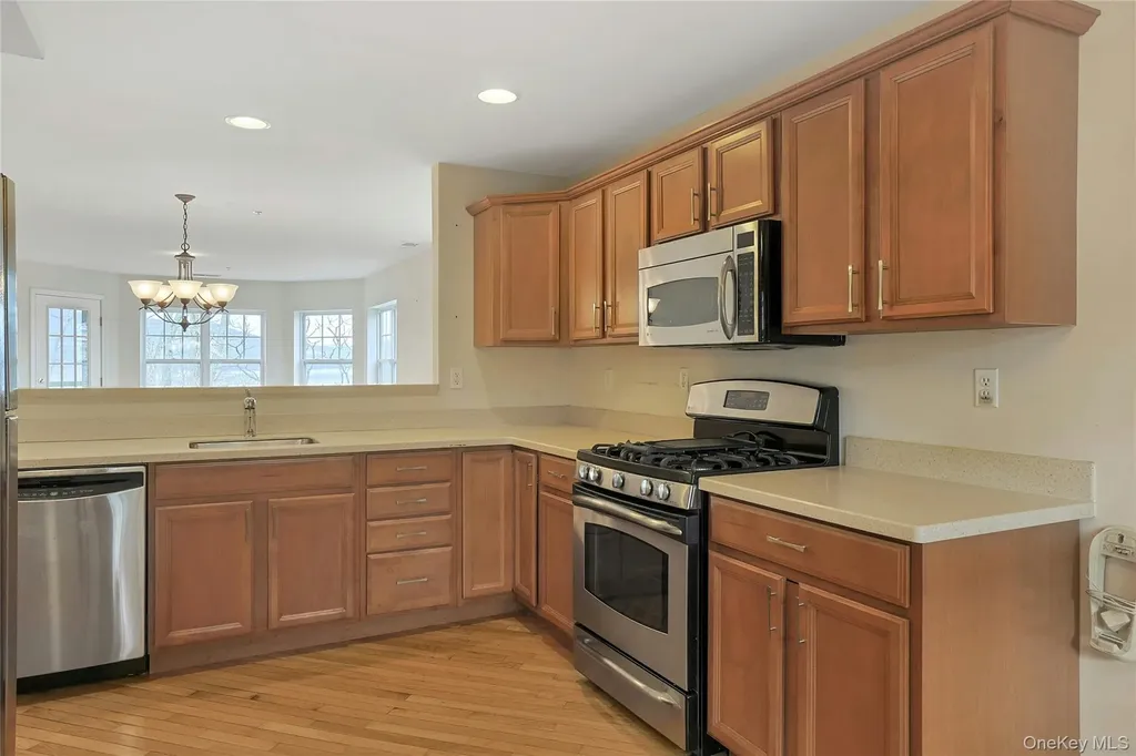 614 Viewpoint Terrace Peekskill NY 10566