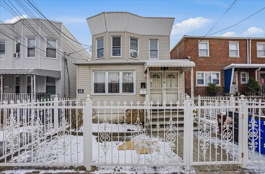 2304 Glebe Avenue Bronx NY 10462