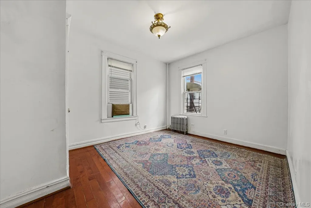 2304 Glebe Avenue Bronx NY 10462