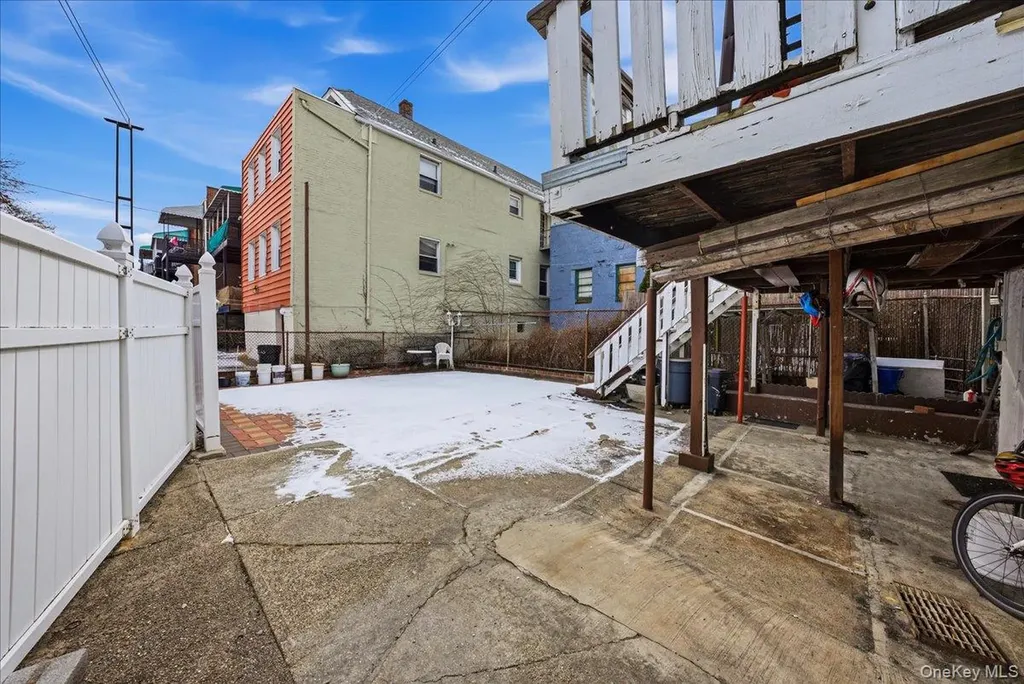 2304 Glebe Avenue Bronx NY 10462
