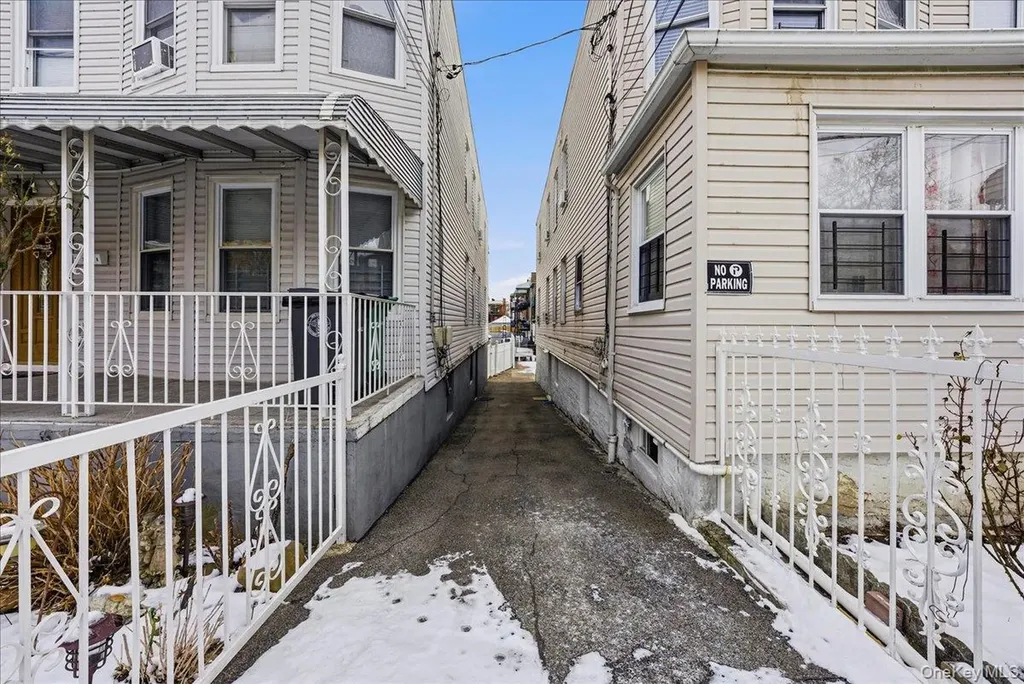 2304 Glebe Avenue Bronx NY 10462