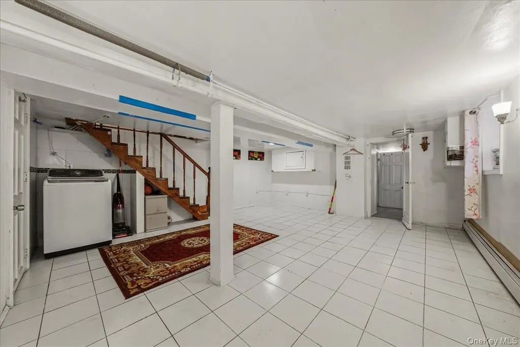 2304 Glebe Avenue Bronx NY 10462