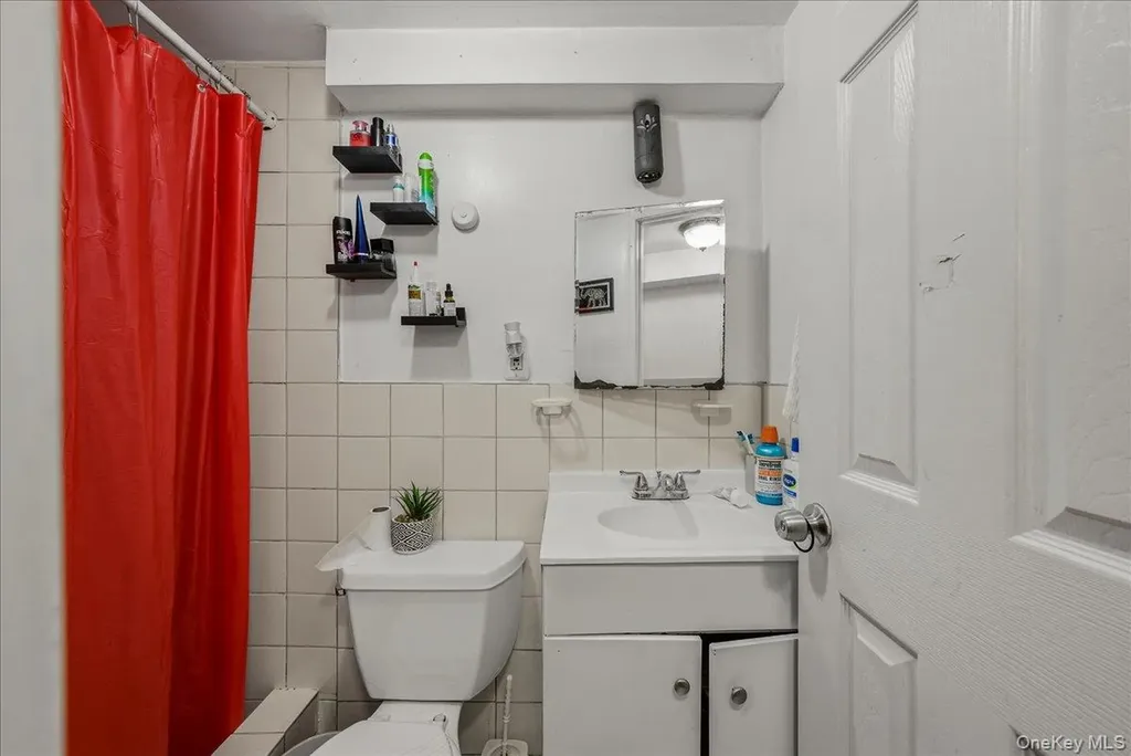 2304 Glebe Avenue Bronx NY 10462