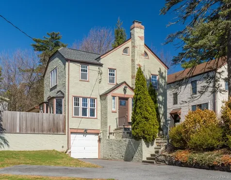 5 Rutgers Place Hartsdale NY 10530