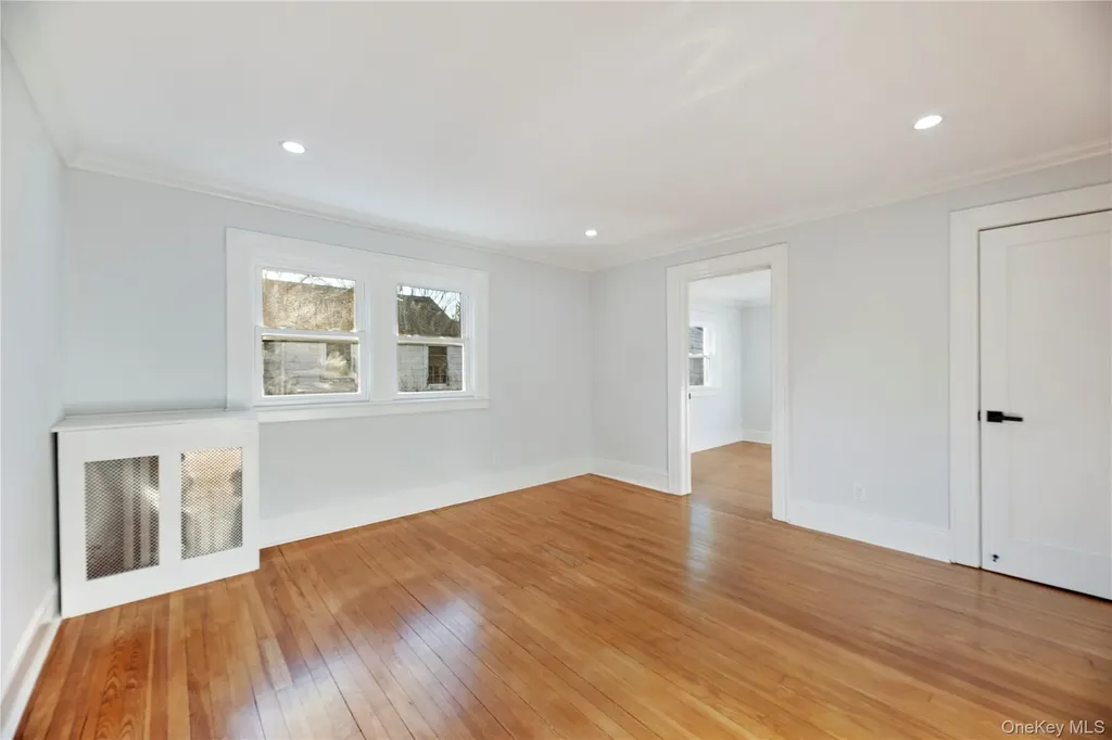 120 Lena Avenue Freeport NY 11520