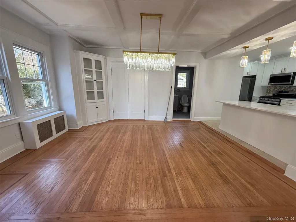 120 Lena Avenue Freeport NY 11520