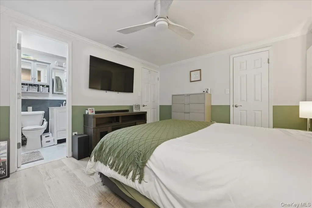 1085 Sipp Avenue Medford NY 11763