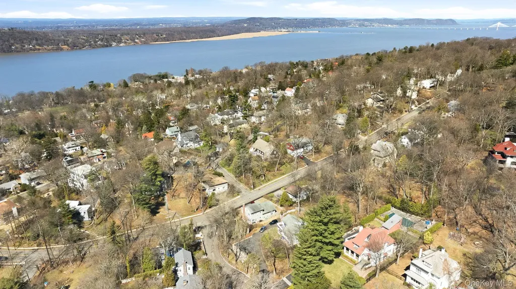 6 Circle Drive Hastings-on-hudson NY 10706