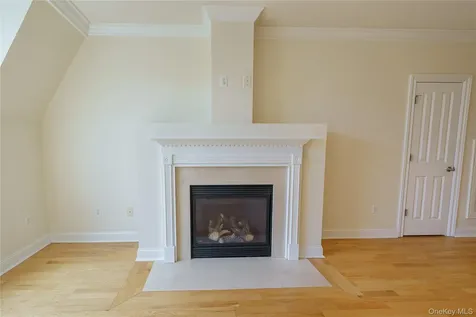 55 1st Street Pelham NY 10803