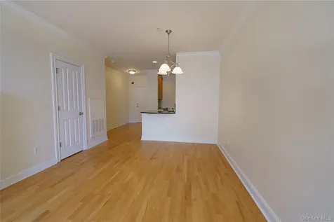 55 1st Street Pelham NY 10803