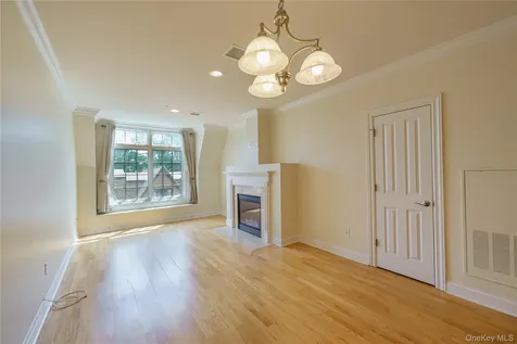 55 1st Street Pelham NY 10803