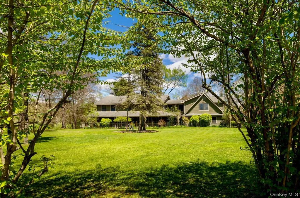 15 Unity Lane New Paltz NY 12561