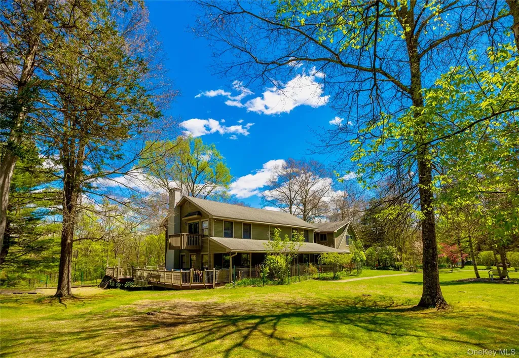 15 Unity Lane New Paltz NY 12561