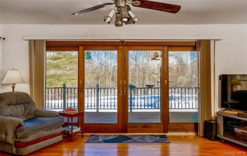 15 Unity Lane New Paltz NY 12561