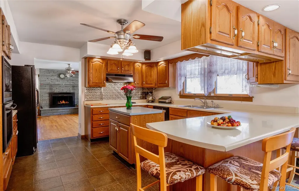 15 Unity Lane New Paltz NY 12561