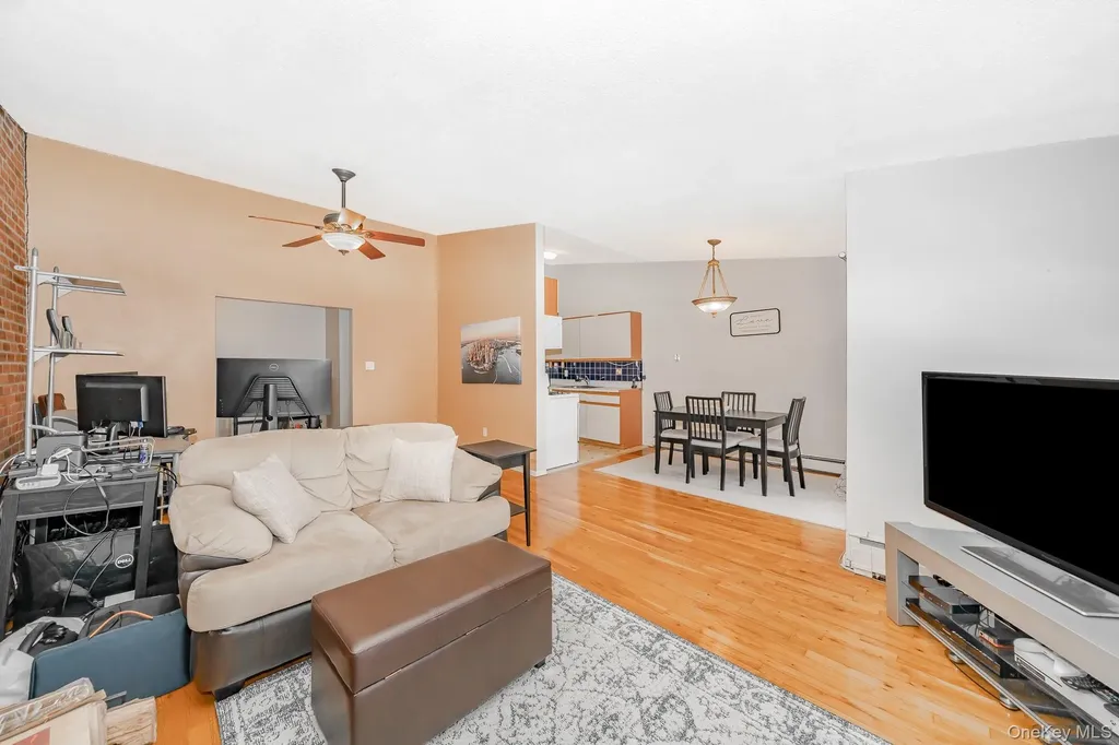 365 Route 111 Smithtown NY 11787