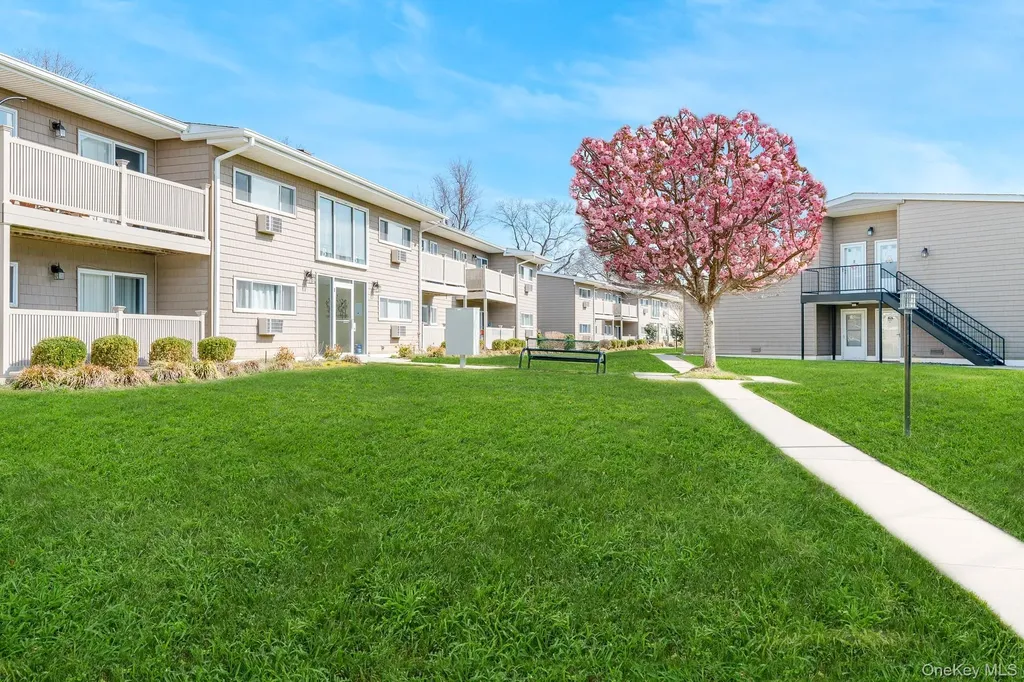 365 Route 111 Smithtown NY 11787