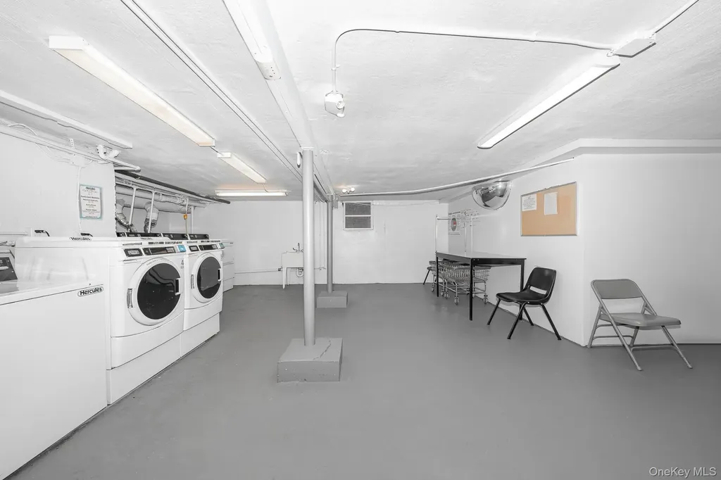 365 Route 111 Smithtown NY 11787