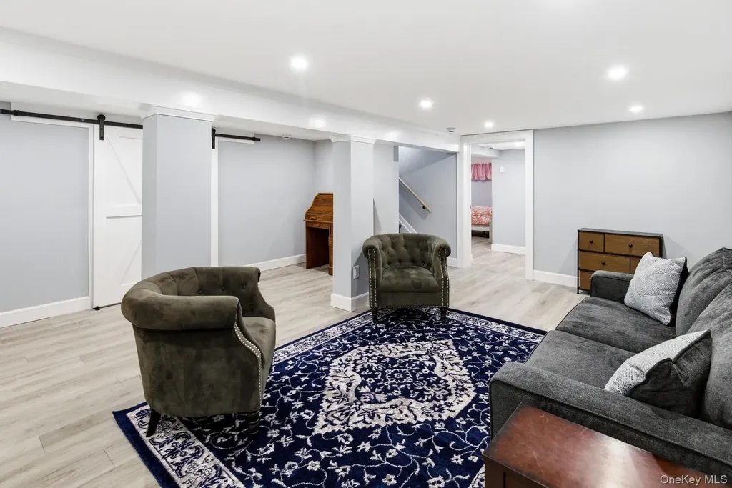 425 Macdonald Avenue Bellport NY 11713