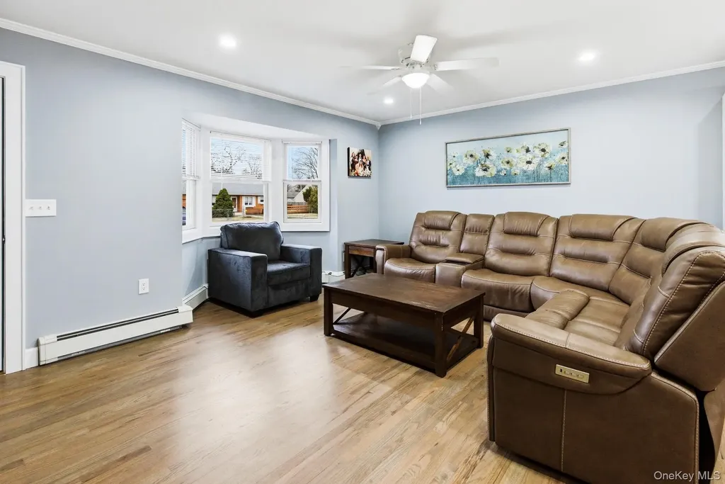 425 Macdonald Avenue Bellport NY 11713