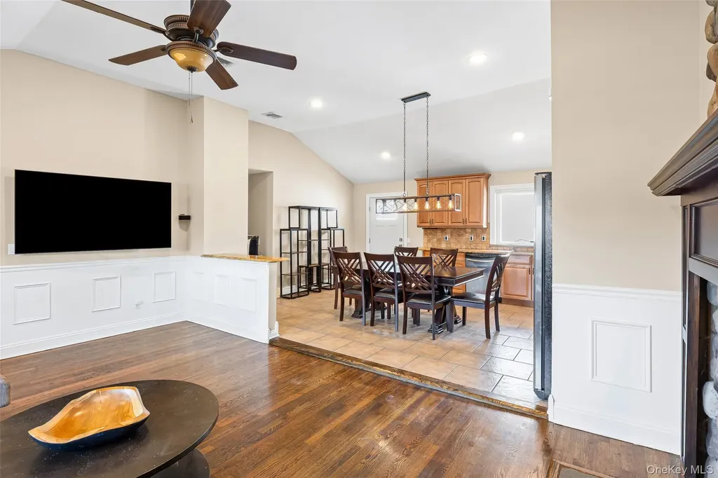 51 Plainedge Drive Bethpage NY 11714