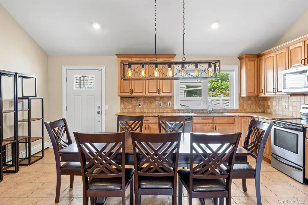51 Plainedge Drive Bethpage NY 11714