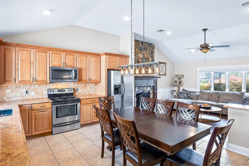 51 Plainedge Drive Bethpage NY 11714