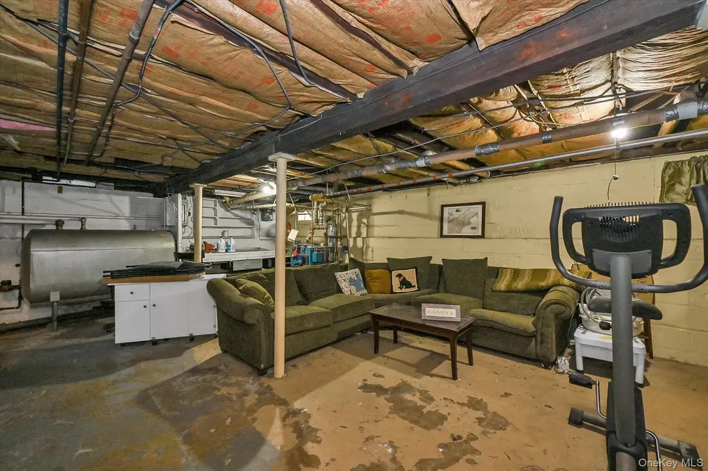 33-40 170th Street Flushing NY 11358