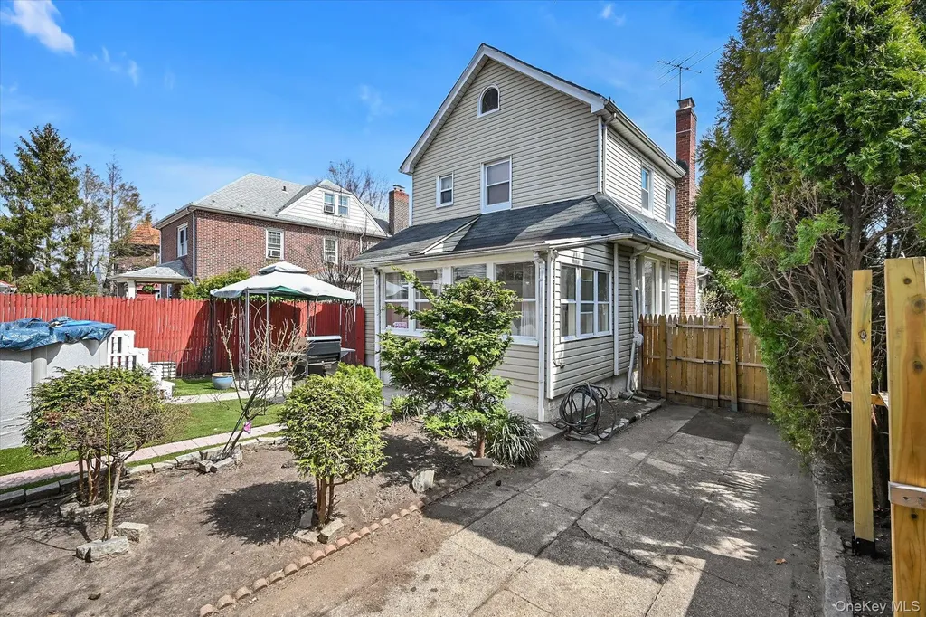 33-40 170th Street Flushing NY 11358