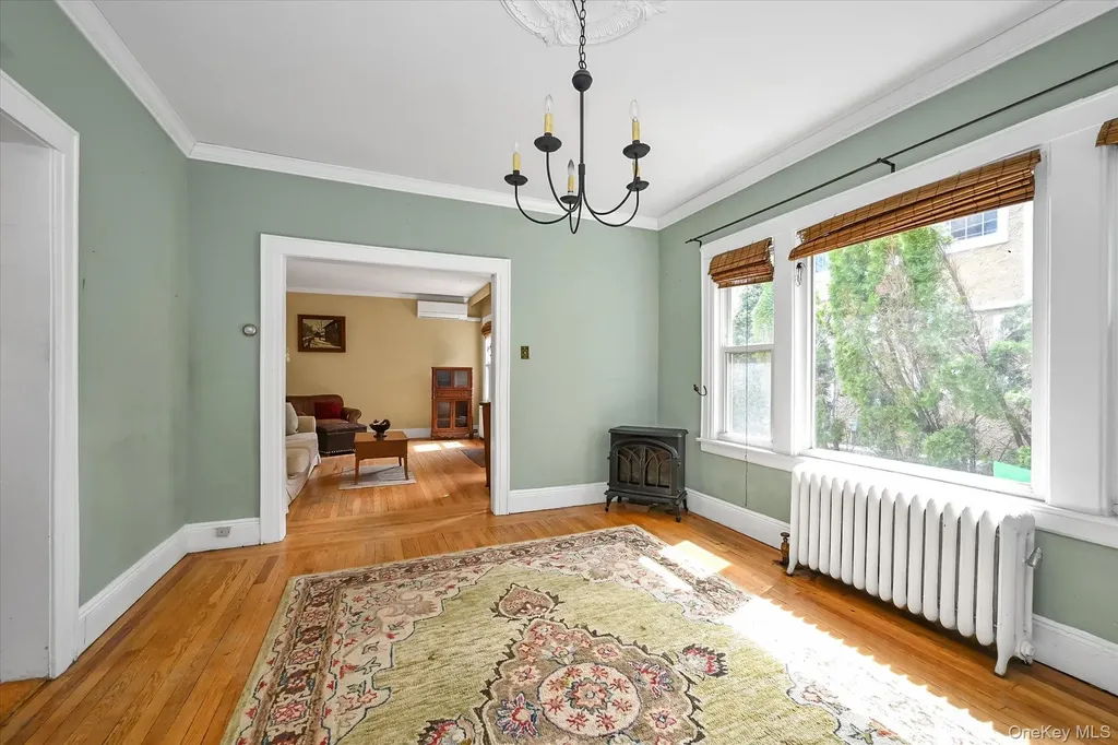 33-40 170th Street Flushing NY 11358