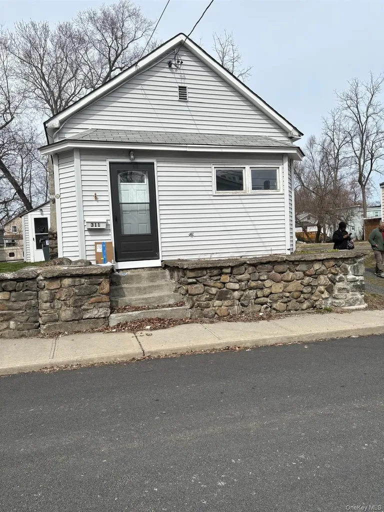 311 Tower Avenue Maybrook NY 12543