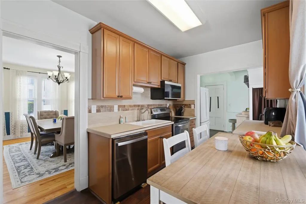 176 Depew Street Peekskill NY 10566