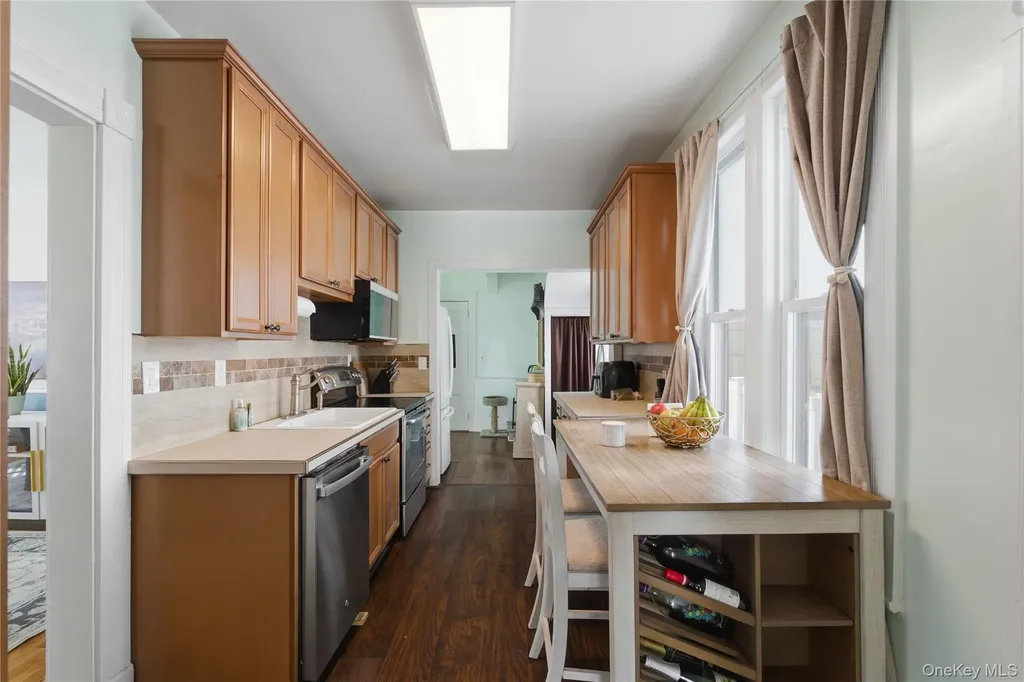 176 Depew Street Peekskill NY 10566